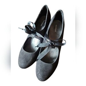 Graceland black suede heels with a satin bow womens size 8.5